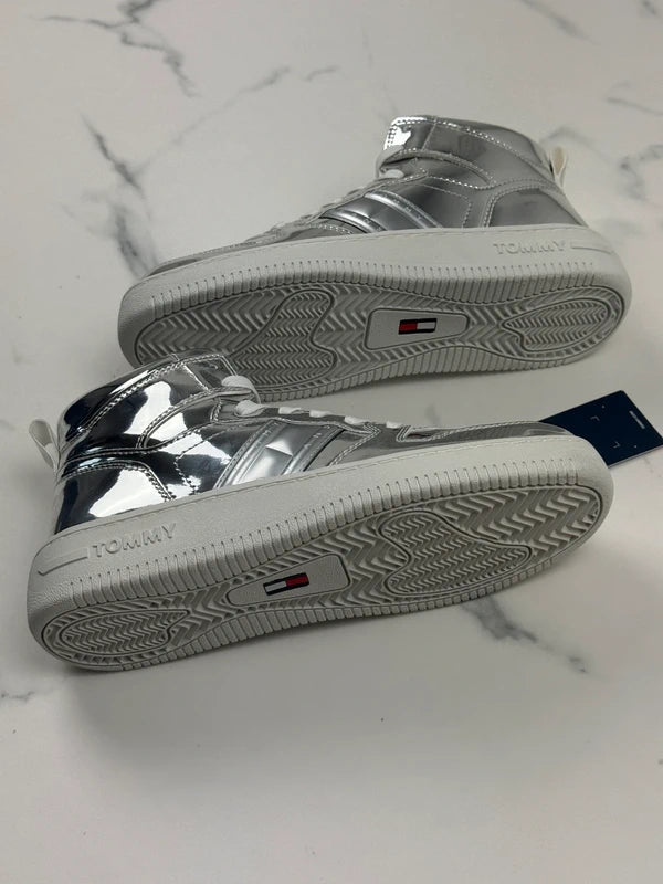 Tommy Jeans TJW Retro Basket Metallic MC Damen High Top Sneaker Silber Gr. 36