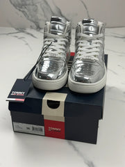 Tommy Jeans TJW Retro Basket Metallic MC Damen High Top Sneaker Silber Gr. 36