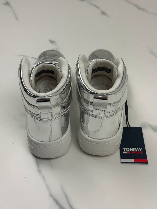 Tommy Jeans TJW Retro Basket Metallic MC Damen High Top Sneaker Silber Gr. 36