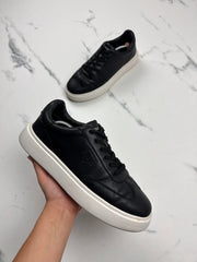 Guess Herren Low Top Sneaker Schwarz Weiß Gr. 44