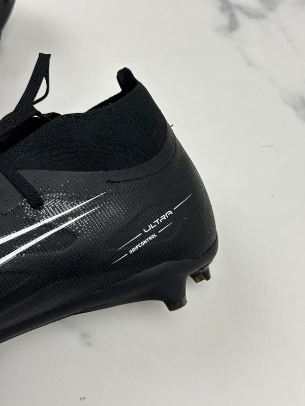 Puma Ultra Herren Fußballschuhe Schwarz Gr. 46,5