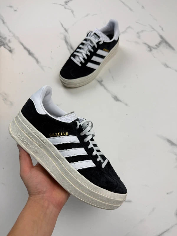 Adidas Gazelle Bold Damen Plateau Sneaker Schwarz Weiß Gr. 40 2/3