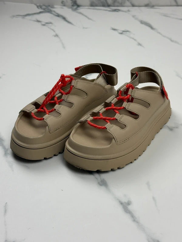 UGG GoldenGlow Damen Plateau Sandalen Dune Beige Gr. 39