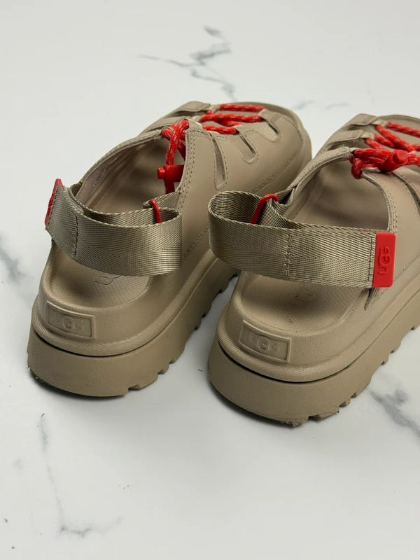 UGG GoldenGlow Damen Plateau Sandalen Dune Beige Gr. 39