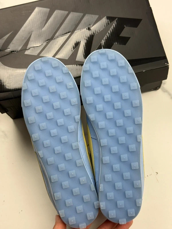 Nike Astrograbber QS Damen Sneaker Hellblau Gelb Gr. 39