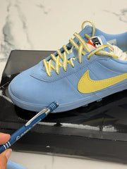 Nike Astrograbber QS Damen Sneaker Hellblau Gelb Gr. 39