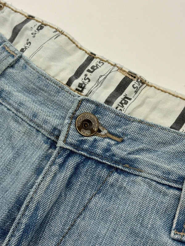 Levi’s 518 Damen Jeans Hellblau Gr. M W29 L29 Straight Fit 100% Baumwolle