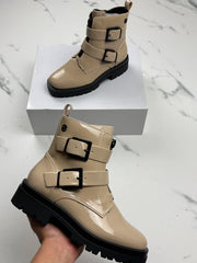 s.Oliver Damen Stiefeletten Taupe Lackoptik Gr. 37 Neu mit Etikett