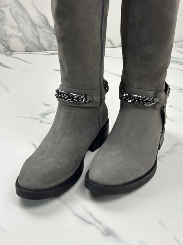 Inuovo Damen Stiefel Grau mit Kettendetail Gr. 39