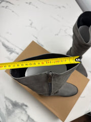 Inuovo Damen Stiefel Grau mit Kettendetail Gr. 39