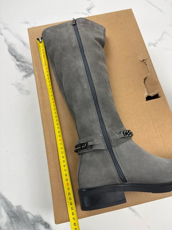 Inuovo Damen Stiefel Grau mit Kettendetail Gr. 39