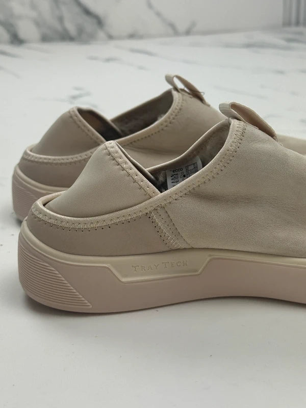 ECCO Street Tray W Damen Slip-On Sneaker Beige Leder Gr. 41 Neu