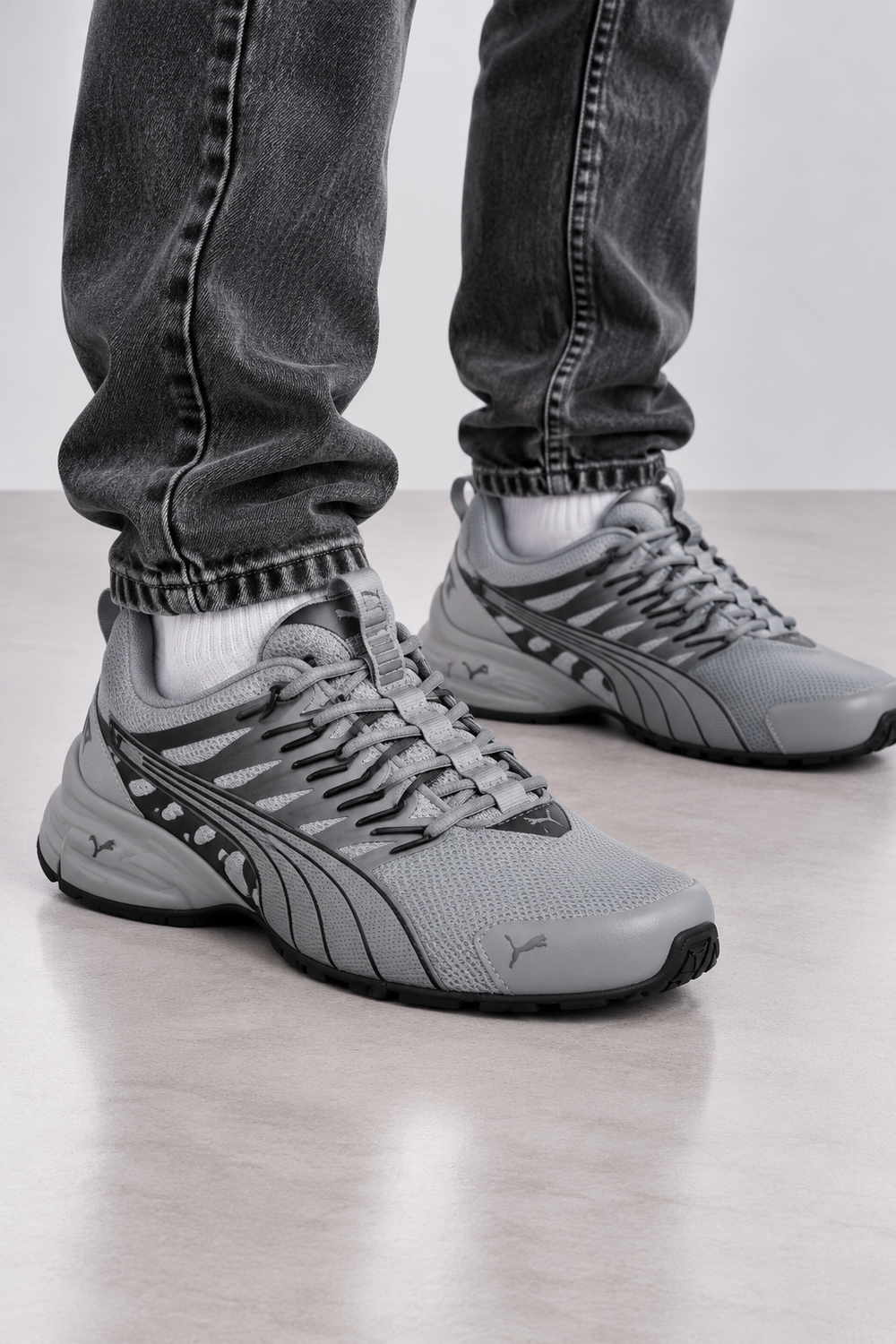 Puma Voltaic Evo Herren Laufschuhe Grau Schwarz Gr. 41