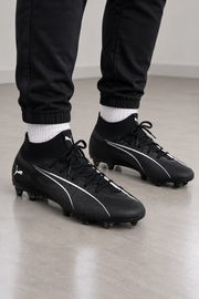 Puma Ultra Herren Fußballschuhe Schwarz Gr. 46,5