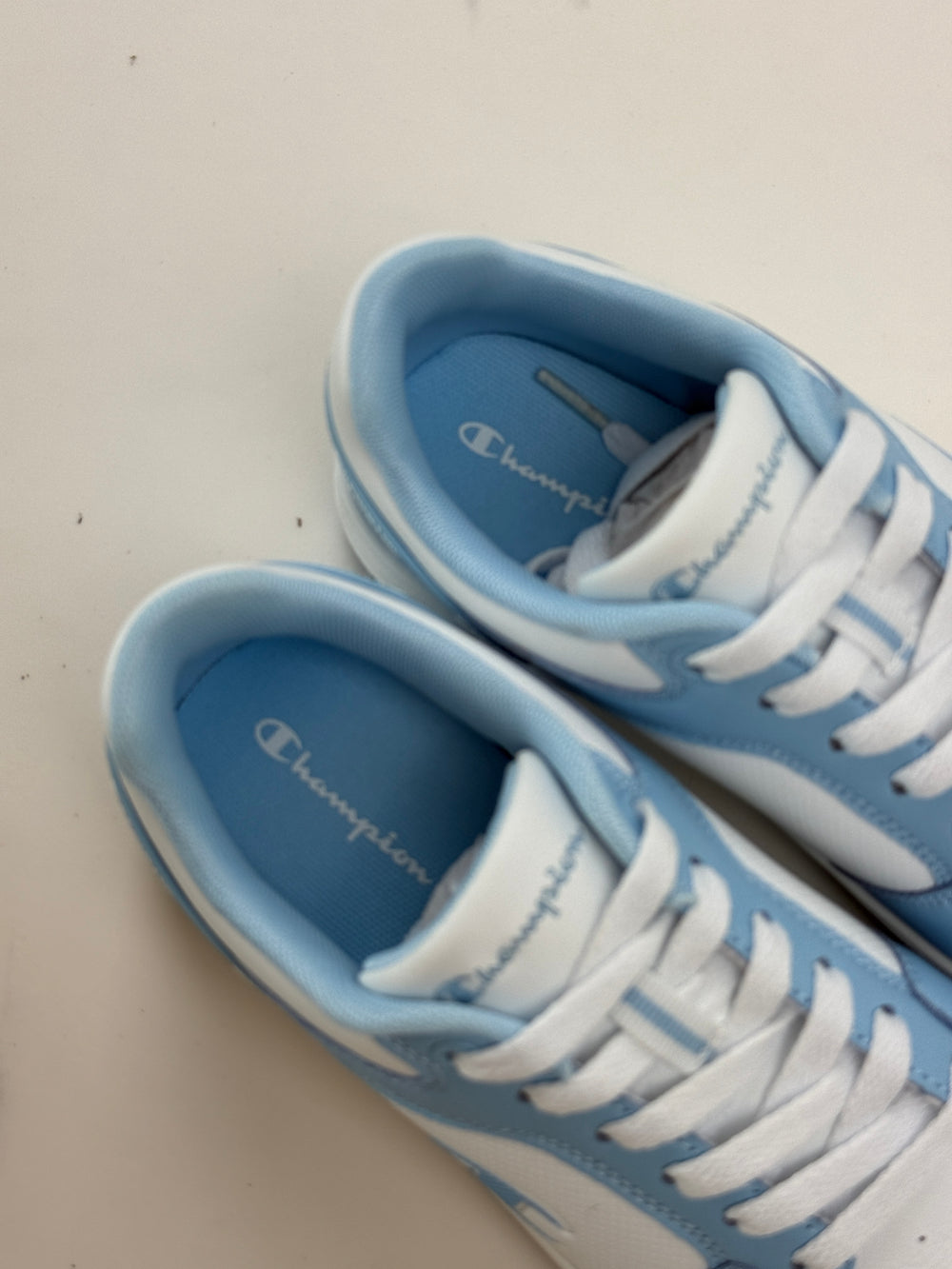 Champion RD18 2.0 Low Damen Sneaker Hellblau Weiß Gr. 37,5 Neu