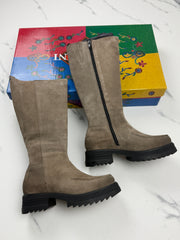 Lazamani 85.404 Damen Wildleder Stiefel Fango Gr. 37