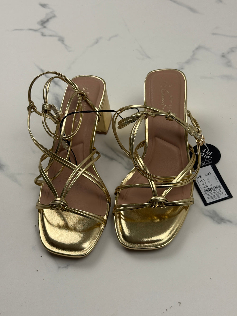New Look Wide Fit Damen Sandalen Gold Blockabsatz Gr. 41 Neu mit Etikett