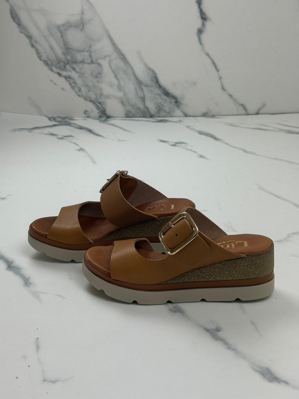 Lince Sindi Damen Sandalen Camel Leder Keilabsatz Gr. 37 Neu mit kleinem Mangel