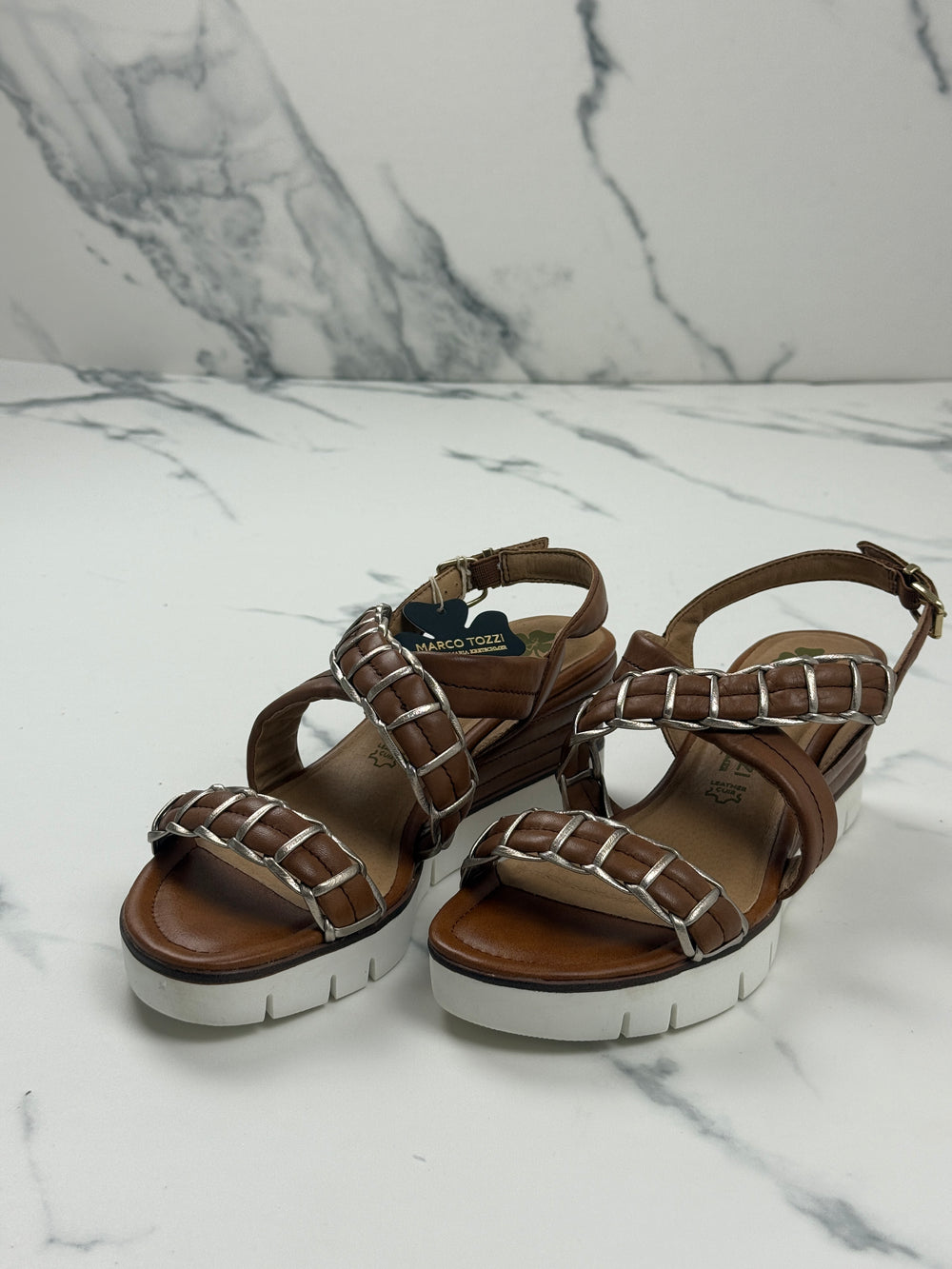Marco Tozzi by Guido Maria Kretschmer Damen Keilsandalen Cognac Gr. 40 Neu mit Etikett