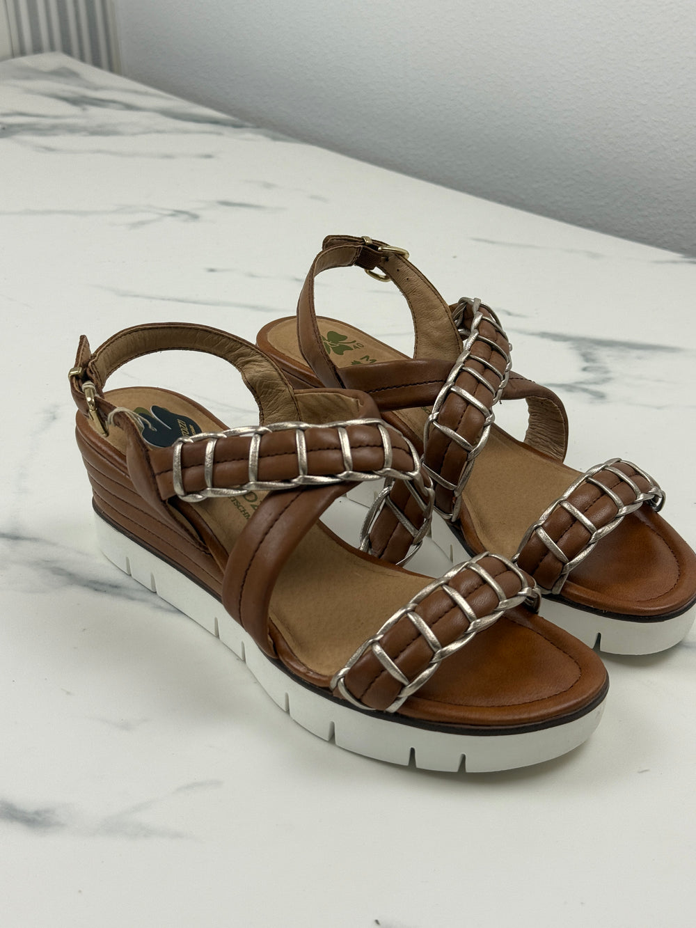 Marco Tozzi by Guido Maria Kretschmer Damen Keilsandalen Cognac Gr. 40 Neu mit Etikett