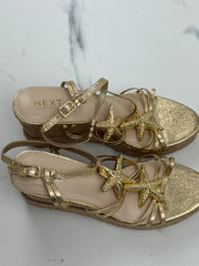 Next Regular Fit Damen Keilabsatz Sandalen Gold Gr. 40 Neu