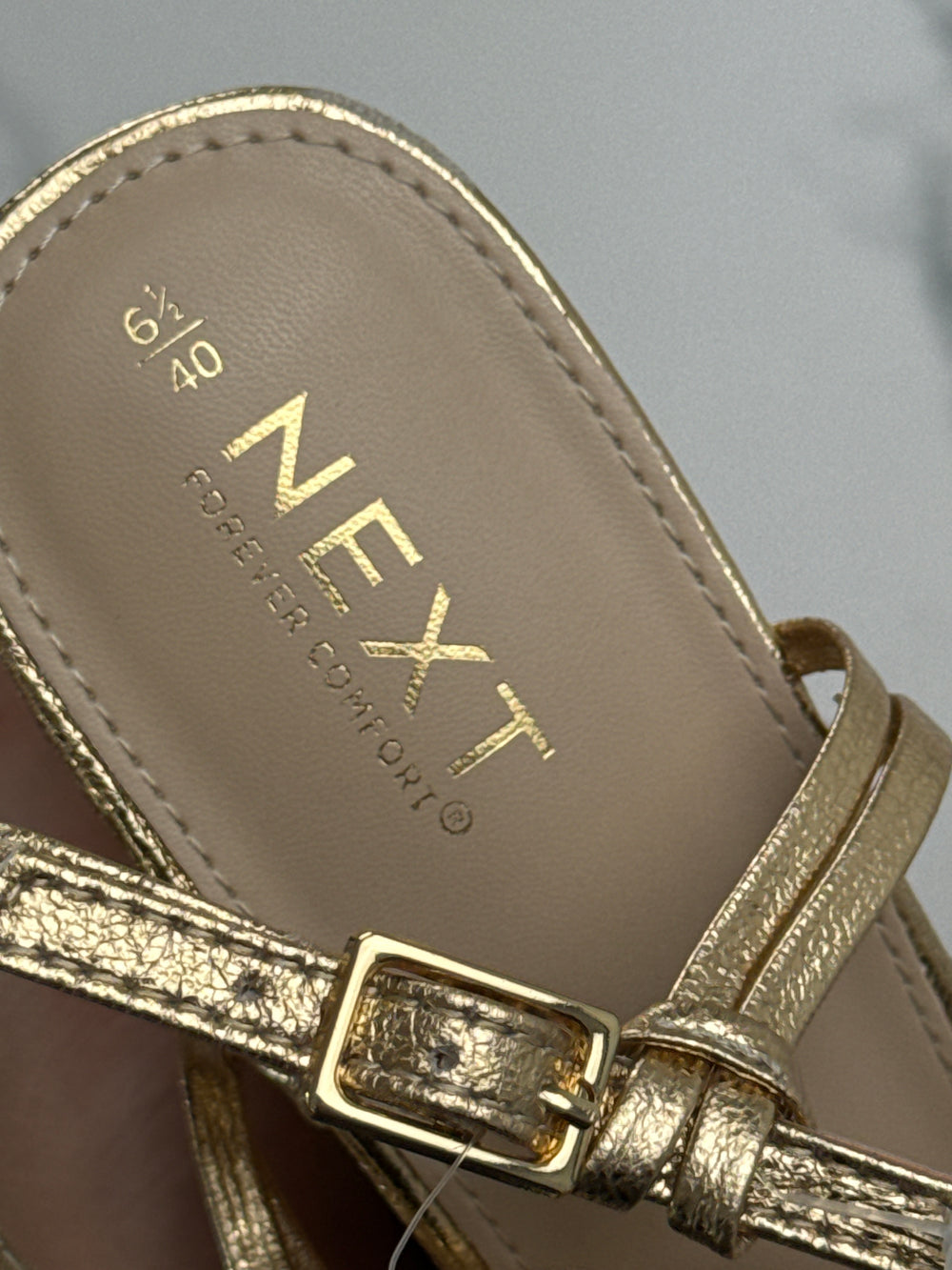 Next Regular Fit Damen Keilabsatz Sandalen Gold Gr. 40 Neu