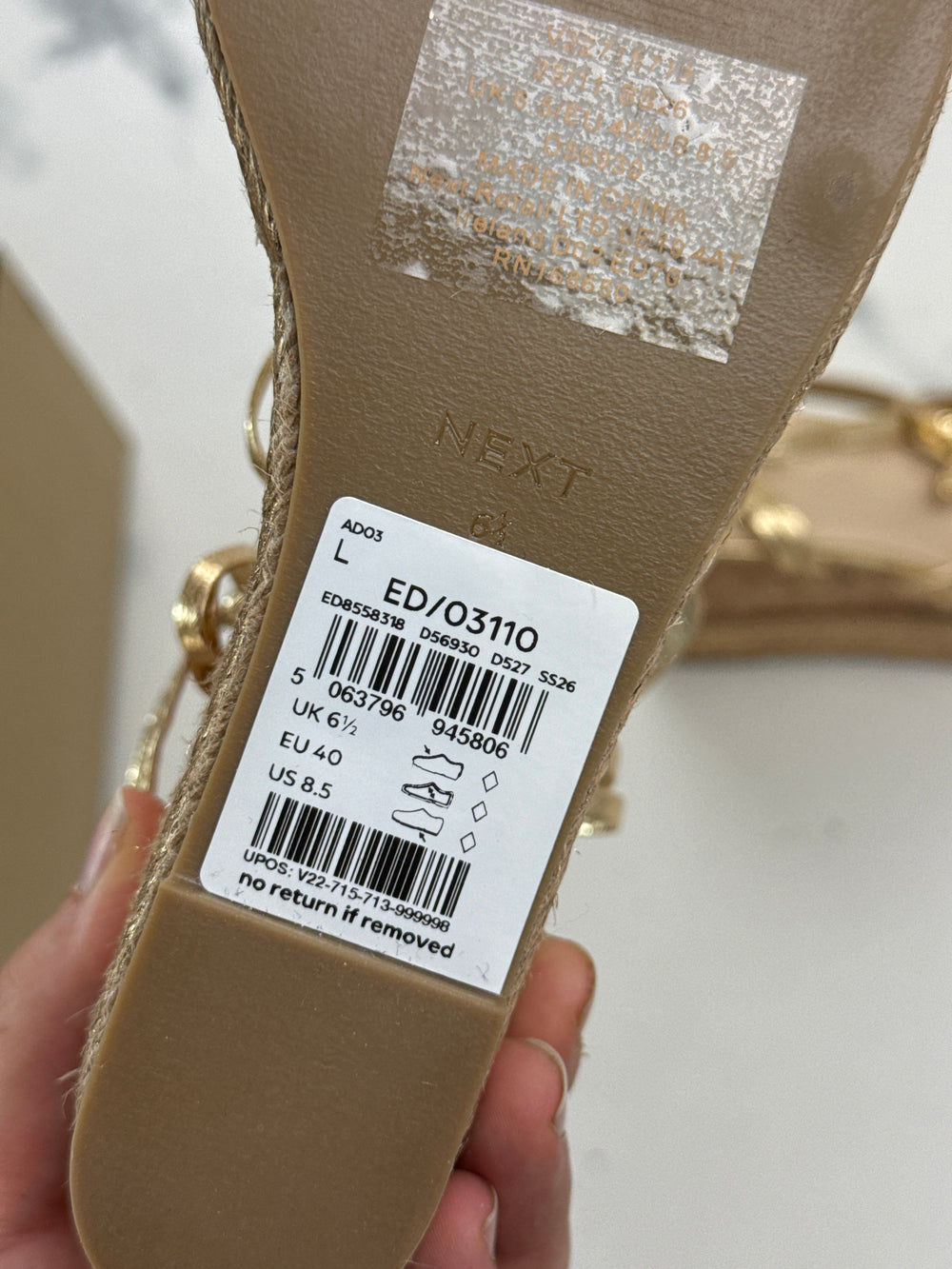 Next Regular Fit Damen Keilabsatz Sandalen Gold Gr. 40 Neu
