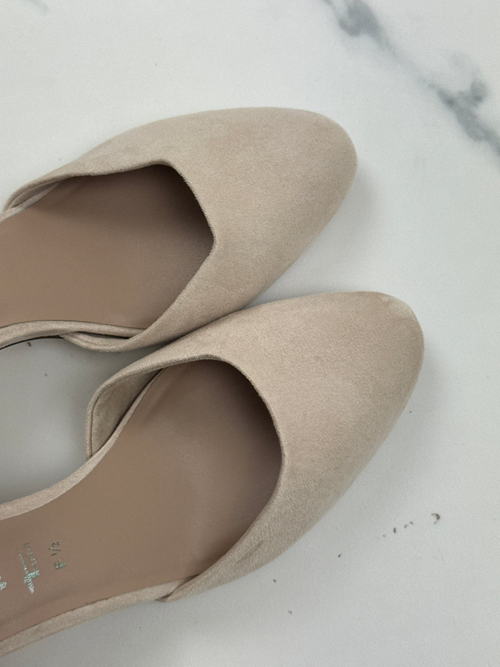 Tamaris Damen Pumps Beige Veloursoptik Riemchen Blockabsatz Gr. 41