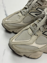 New Balance 9060 U906078T Damen Sneaker Beige Grau Gr. 40,5