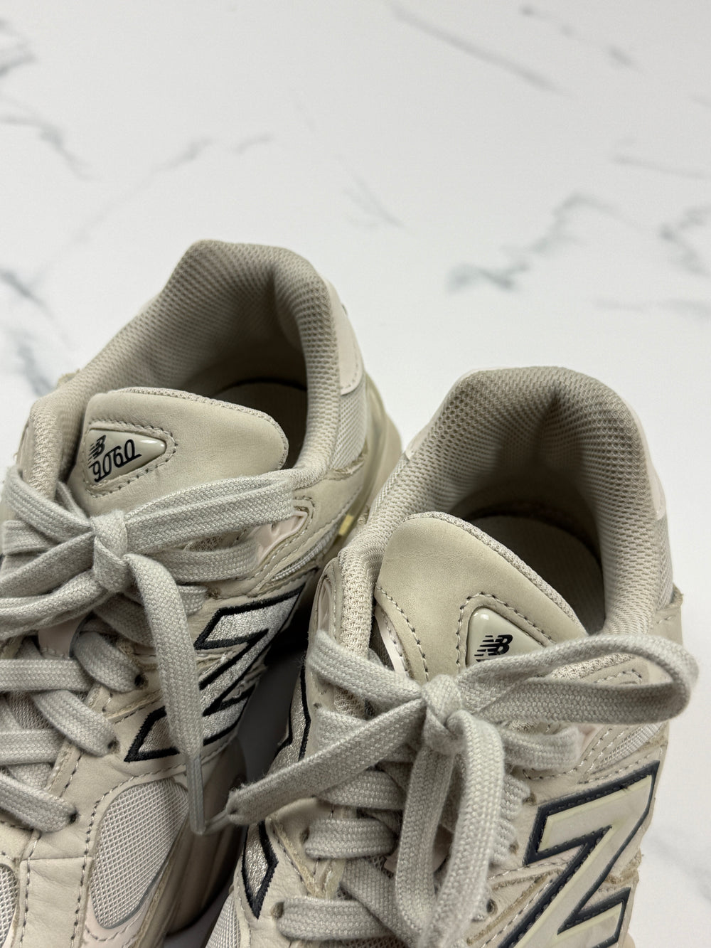 New Balance 9060 U906078T Damen Sneaker Beige Grau Gr. 40,5