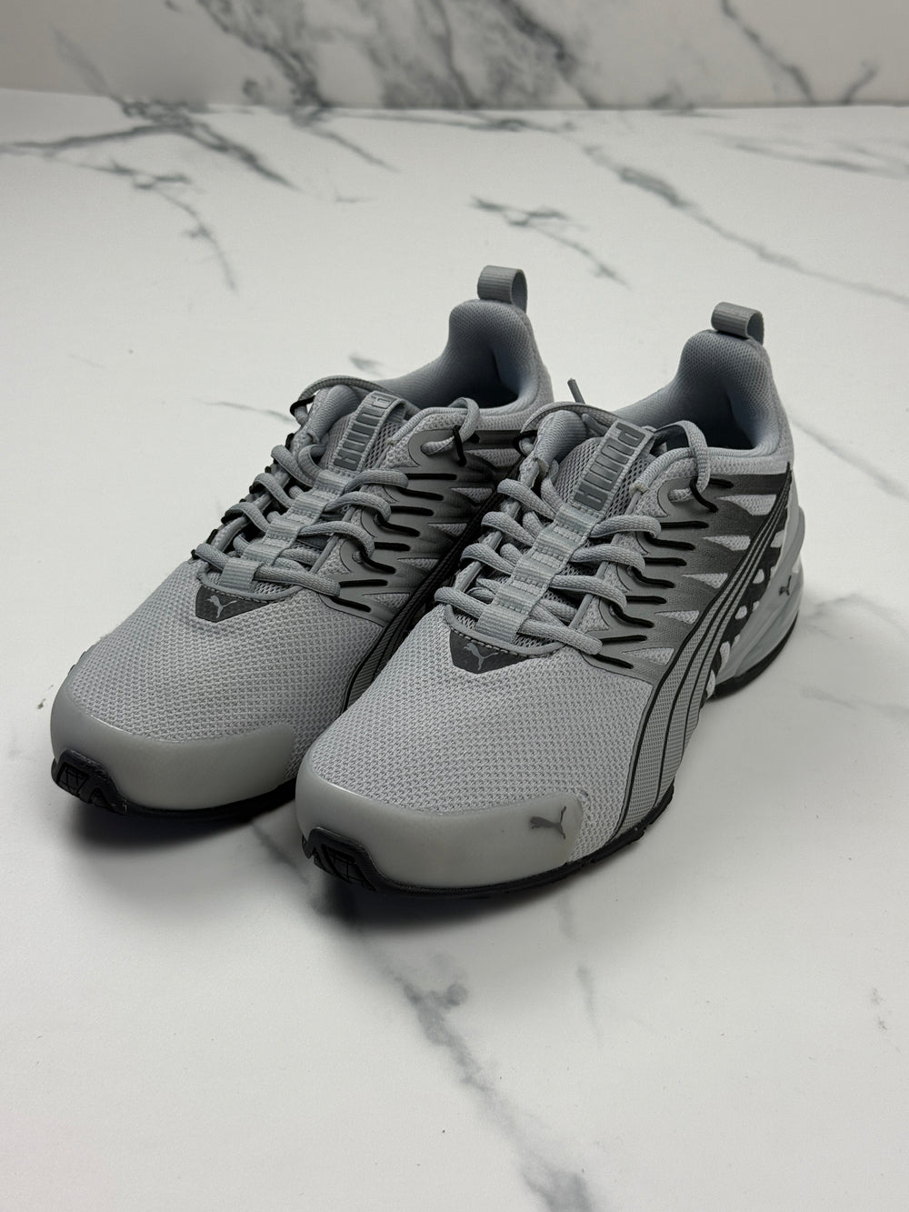 Puma Voltaic Evo Herren Laufschuhe Grau Schwarz Gr. 41