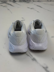 Nike Revolution 8 Damen Laufschuhe Weiß Grau Gr. 38,5
