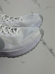 Nike Revolution 8 Damen Laufschuhe Weiß Grau Gr. 38,5